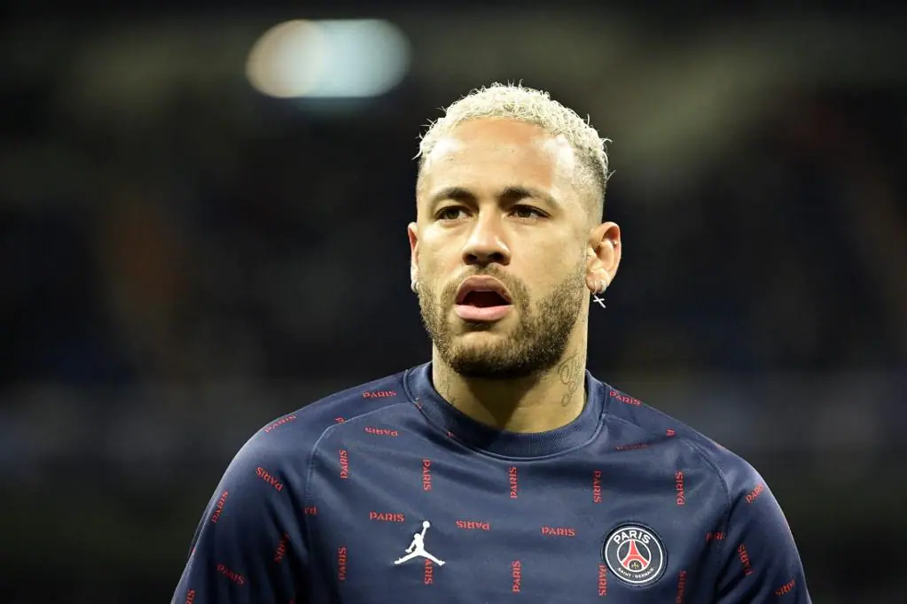 Neymar bateu pênalti de Mbappé