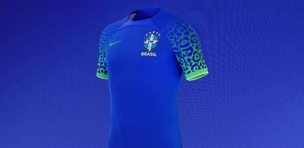 Camisa azul da seleção brasileira esgota